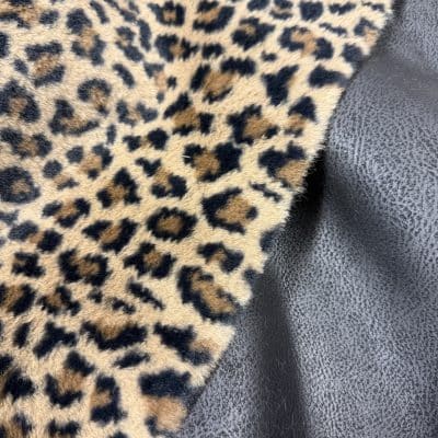 [ GUIZMO ] I TISSU FAUSSE FOURRURE ENVERS FAUX CUIR VIEILLI